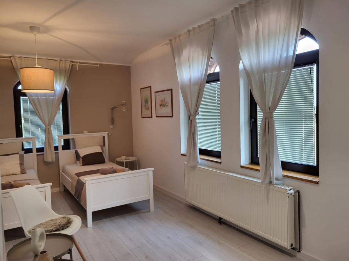 Sobe Pilajevo 2, 183 Ulica Stjepana Radica,